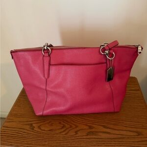 Coach Fuchsia Leather Shoulder Bag